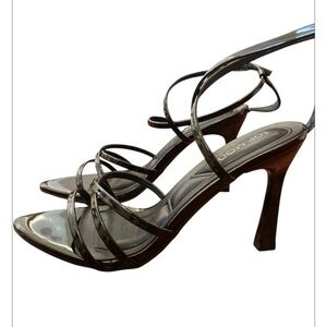 Top Moda Cushioned Comfort Black Strappy Heels 6.5” like new